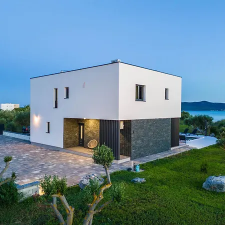 빌라 Unique Garoful *